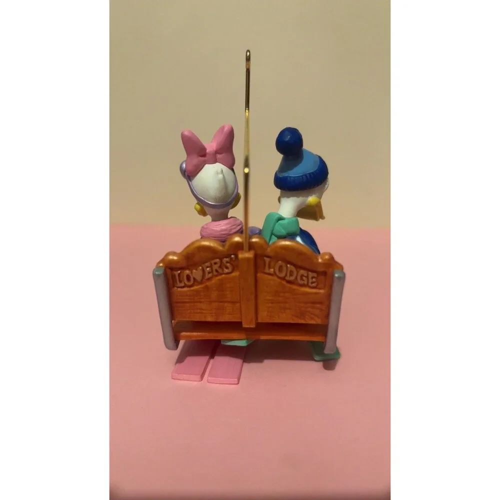 Hallmark Disney 2000 Donald & Daisy Duck Ski Lift at Lover's Lodge No Box